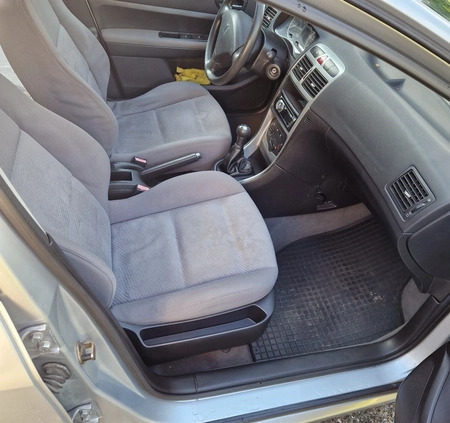 Peugeot 307 cena 4500 przebieg: 234375, rok produkcji 2003 z Bielawa małe 211